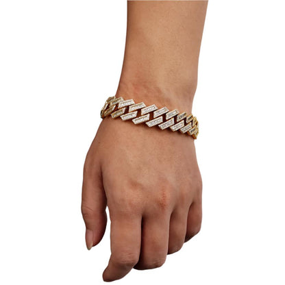 Raised Prong Baguette Bracelet 18MM